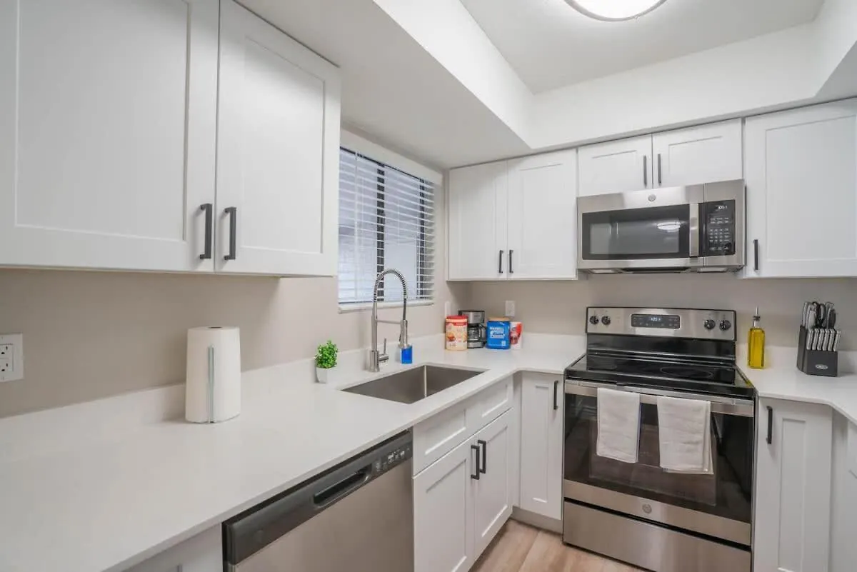 アパート スコッツデールModern 2Bd - Parking, Gym, Pool - Sleeps 8 - 5 Min Casinoアパートメント