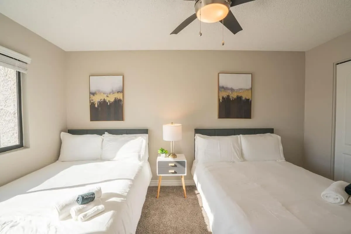 アパート スコッツデールModern 2Bd - Parking, Gym, Pool - Sleeps 8 - 5 Min Casinoアパートメント 米国